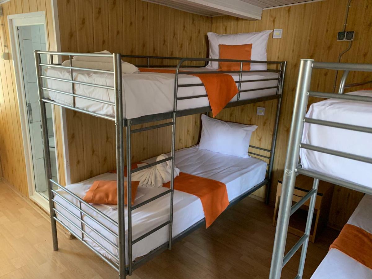 Casa Barbie Costinesti Hostel ภายนอก รูปภาพ